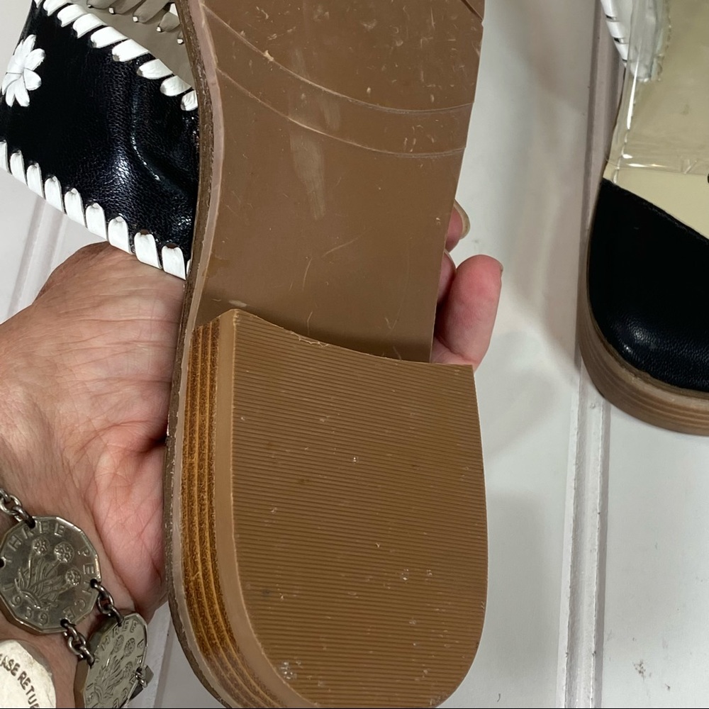 Classic Elements Black & White Leather Sandals - image 7